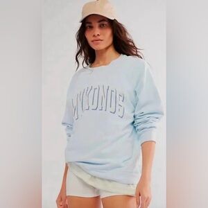 NWT RetroBrand Classic Crew Light Blue Mykonos Sweatshirt - S